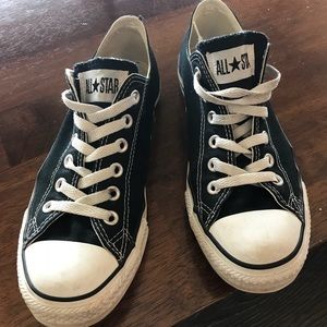 Woman’s converse